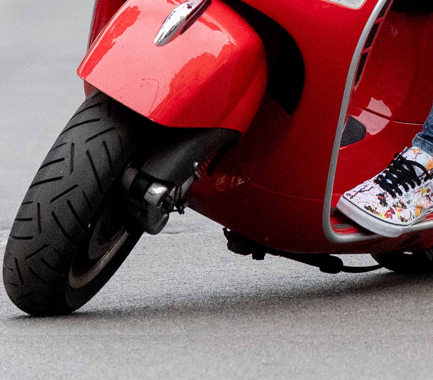 Pneumatico Continental Contiscoot 110/80-14 Per Scooter - TL, 59P, Grip Eccezionale Su Bagnato E Freddo - Foto 10